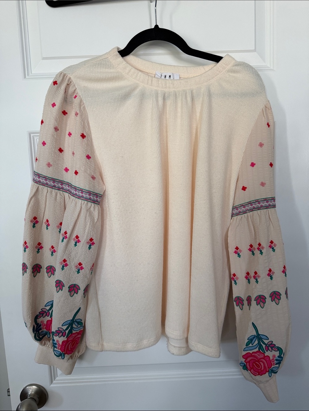 Cream Embroidered Balloon Sleeve Top THML